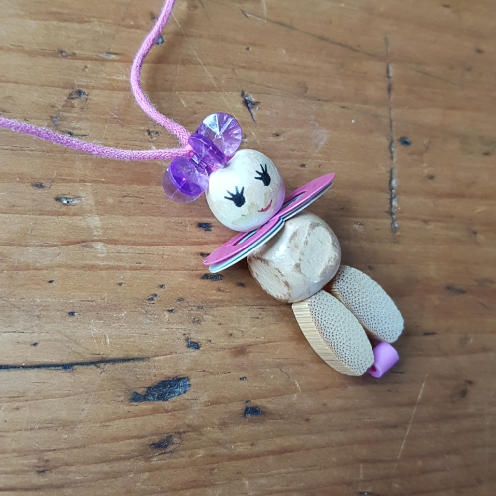 Kid necklace